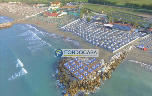 appartamento in vendita a Sarzana in zona Marinella di Sarzana