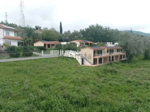 casa indipendente in vendita a Sarzana in zona San Lazzaro