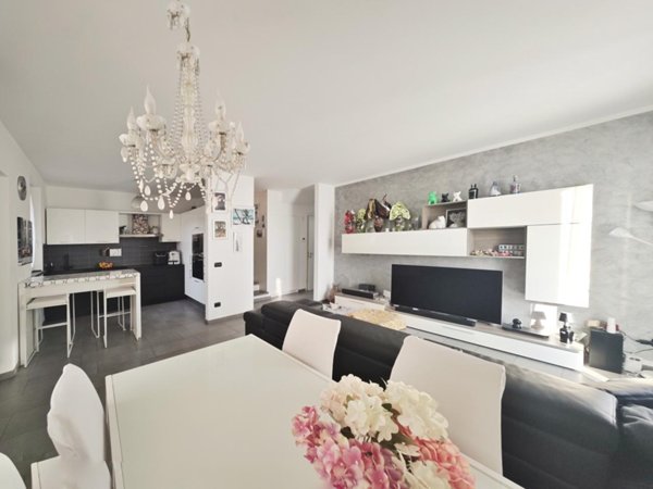 casa indipendente in vendita a Sarzana in zona San Lazzaro