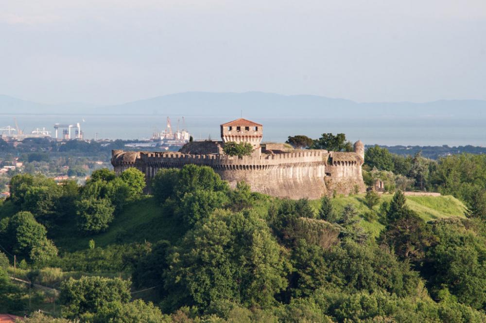 casa indipendente in vendita a Sarzana in zona Falcinello