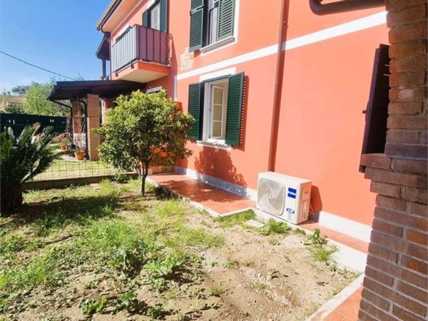 appartamento in vendita a Sarzana in zona San Lazzaro