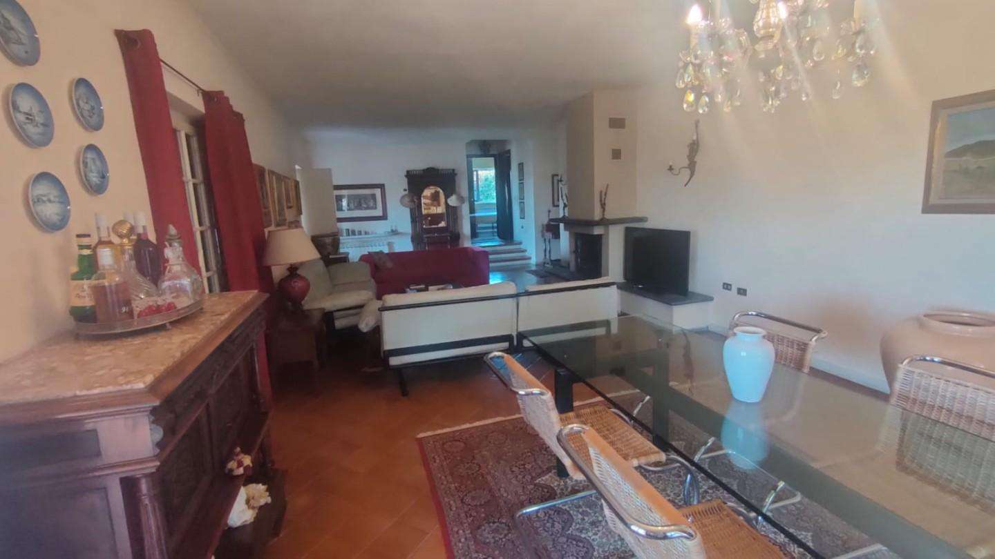 appartamento in vendita a Sarzana in zona Falcinello