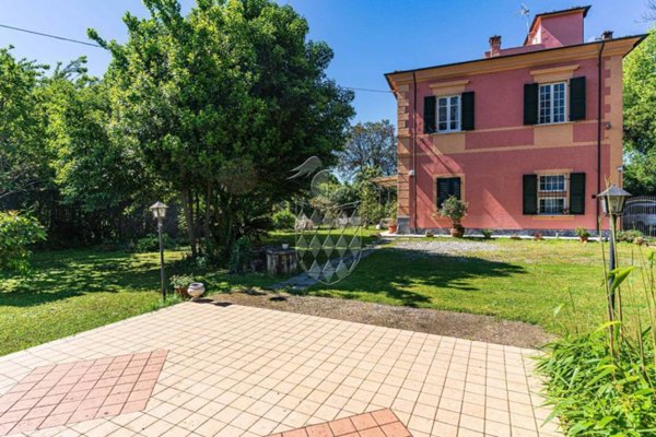 appartamento in vendita a Sarzana