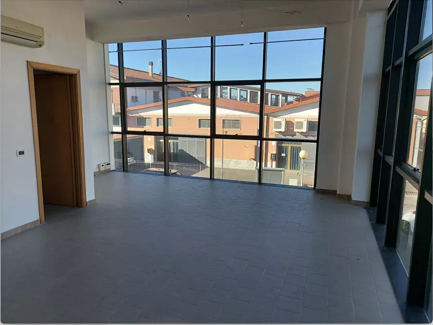 ufficio in vendita a Sarzana