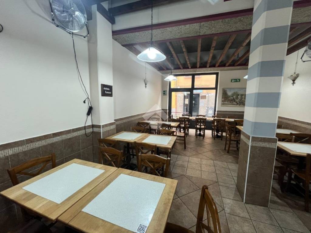 negozio in vendita a Sarzana