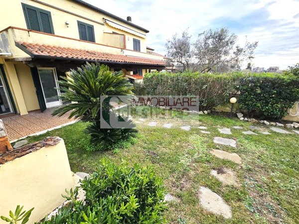 appartamento in vendita a Sarzana