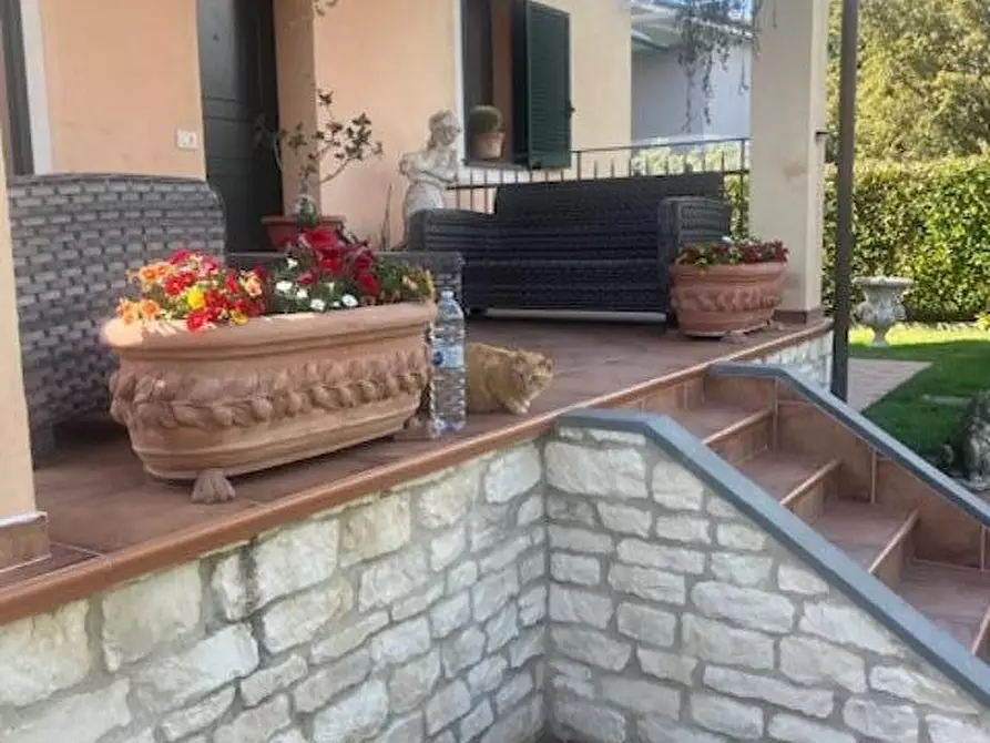 casa indipendente in vendita a Sarzana