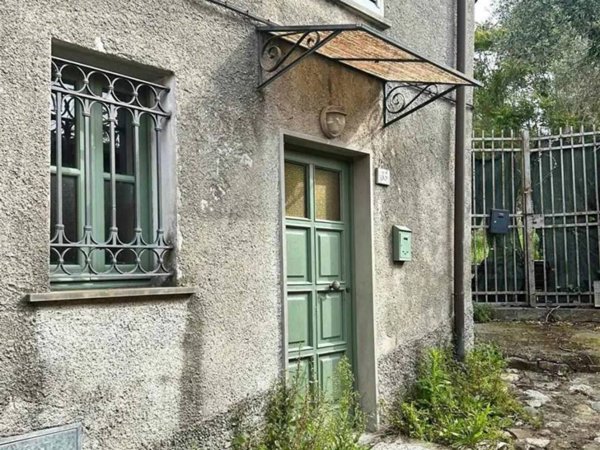 casa indipendente in vendita a Sarzana in zona San Lazzaro