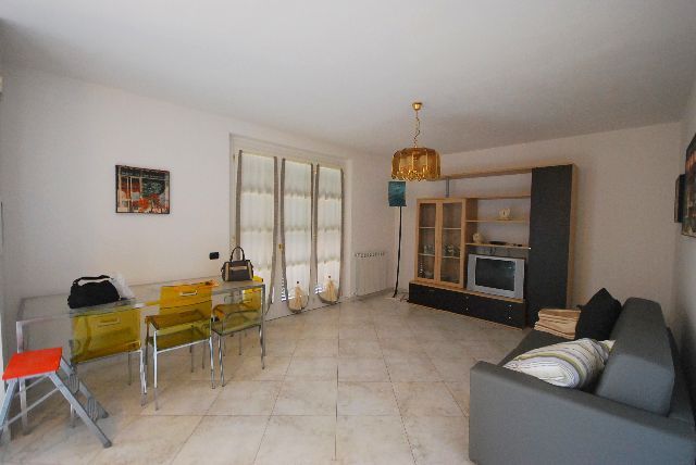 casa indipendente in vendita a Sarzana