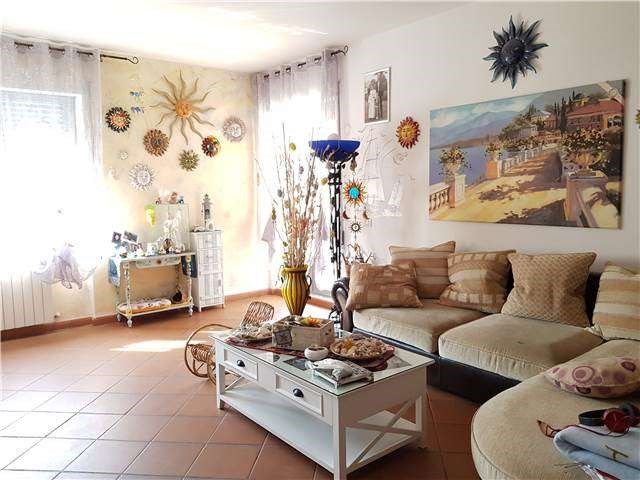 appartamento in vendita a Sarzana