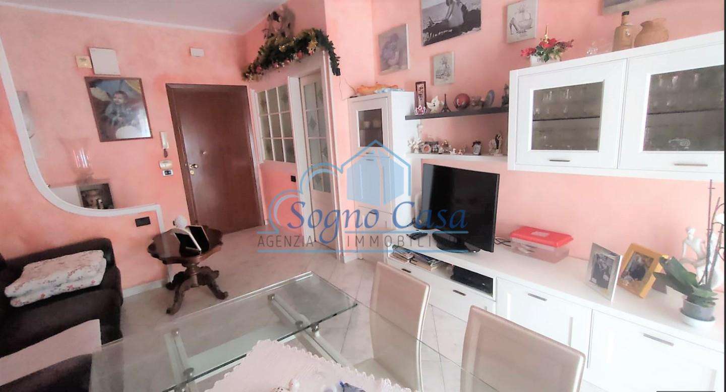 appartamento in vendita a Sarzana in zona Marinella di Sarzana