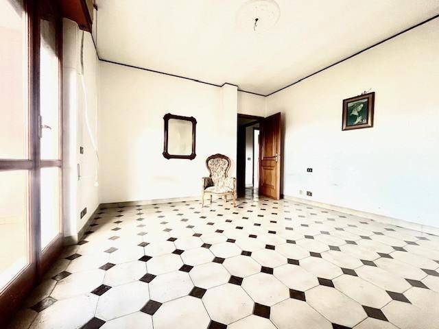 appartamento in vendita a Sarzana