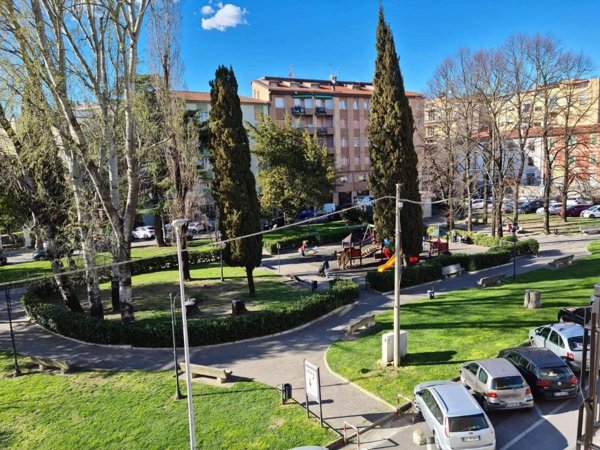 appartamento in vendita a Sarzana