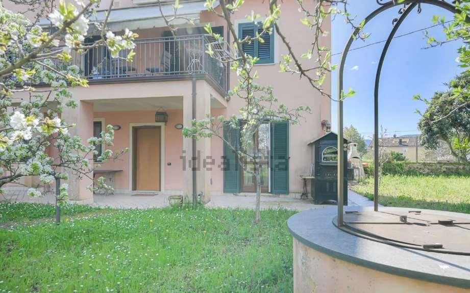 appartamento in vendita a Sarzana
