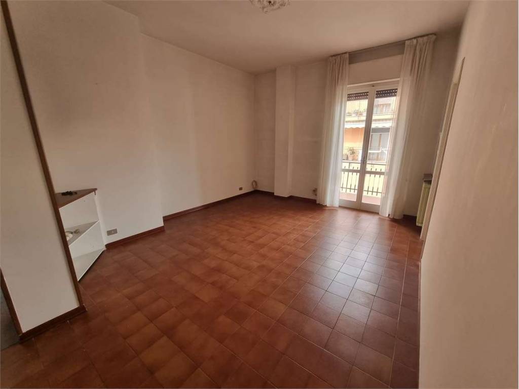 appartamento in vendita a Sarzana in zona Falcinello