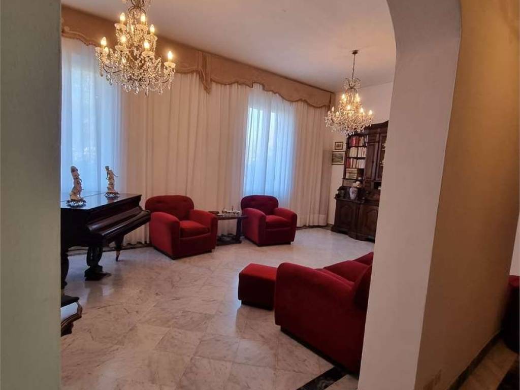 appartamento in vendita a Sarzana