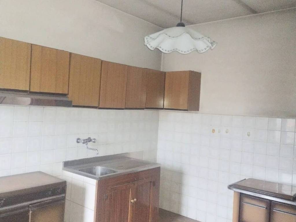 casa indipendente in vendita a Sarzana in zona Falcinello