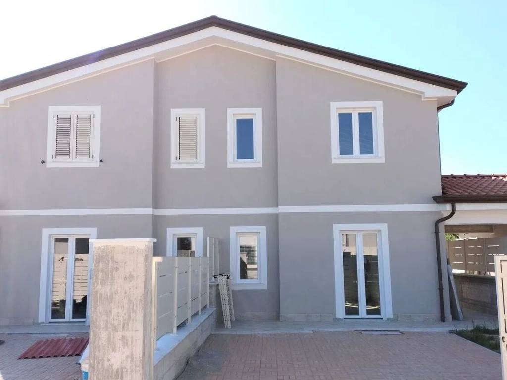 casa indipendente in vendita a Sarzana in zona San Lazzaro