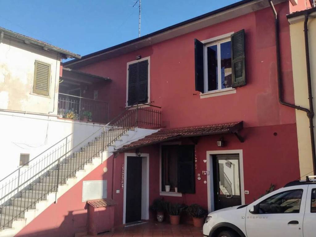 appartamento in vendita a Sarzana