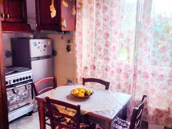 appartamento in vendita a Sarzana in zona Falcinello