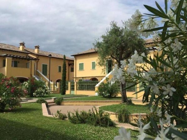 appartamento in vendita a Sarzana in zona San Lazzaro