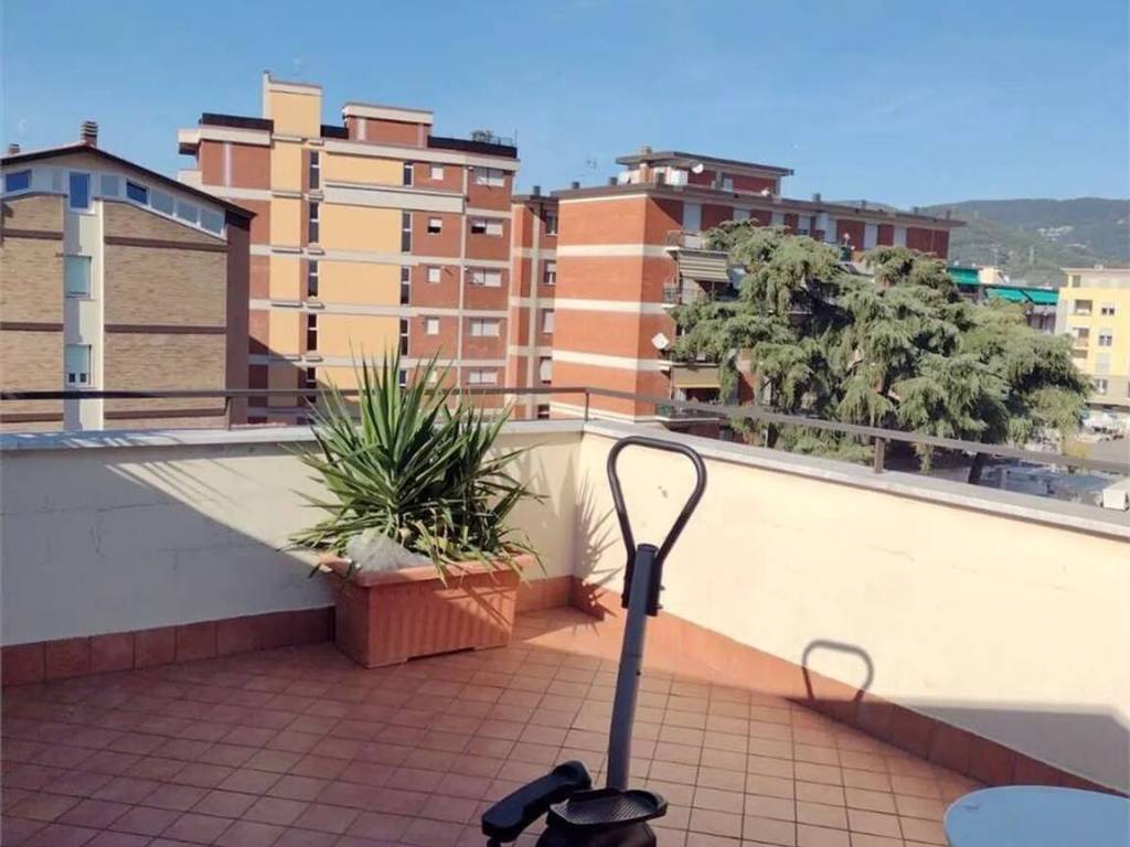 appartamento in vendita a Sarzana