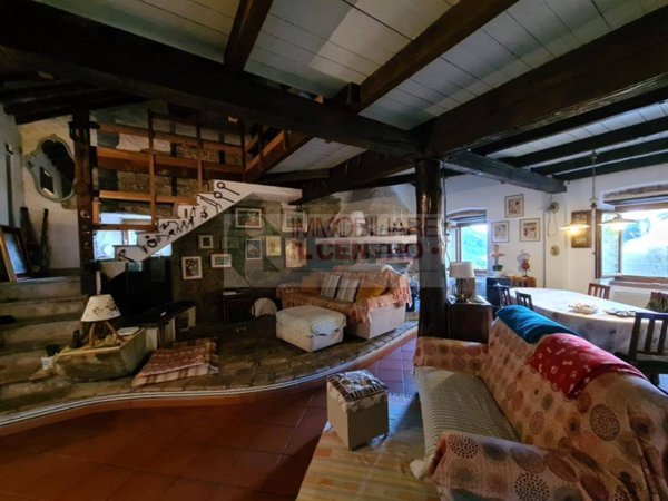 appartamento in vendita a Sarzana in zona Falcinello