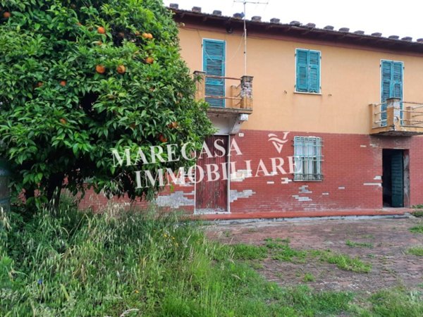 casa indipendente in vendita a Sarzana in zona San Lazzaro