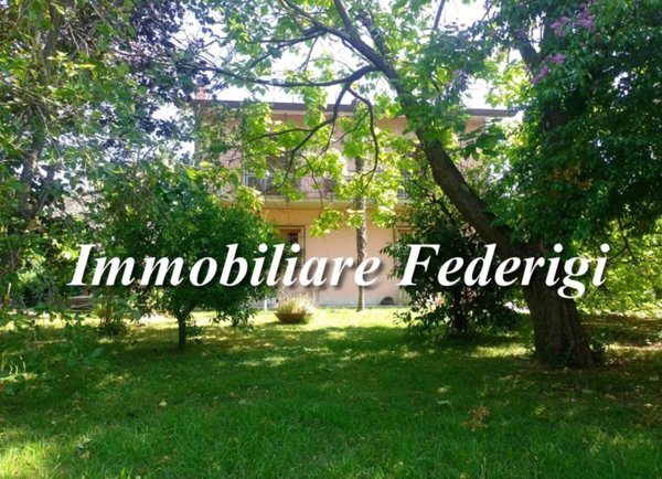 casa indipendente in vendita a Sarzana