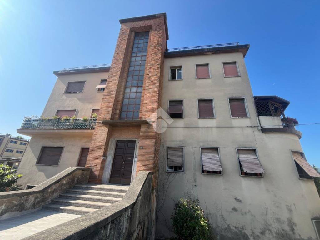 appartamento in vendita a Sarzana