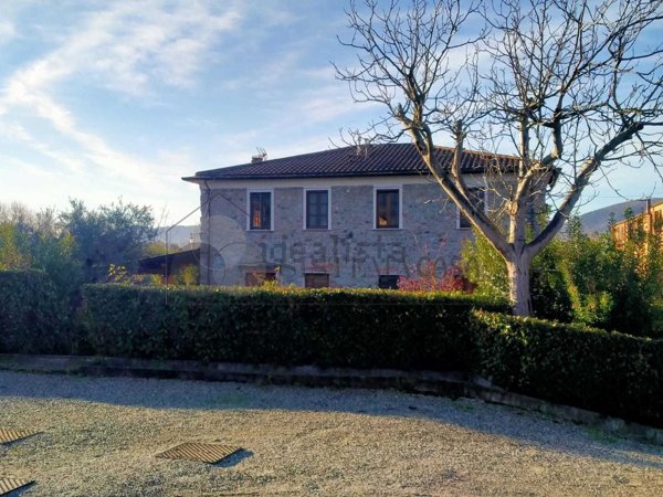 appartamento in vendita a Sarzana