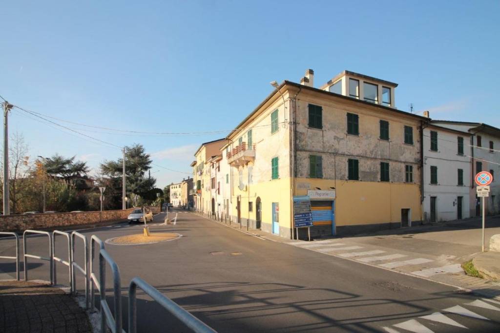 appartamento in vendita a Sarzana