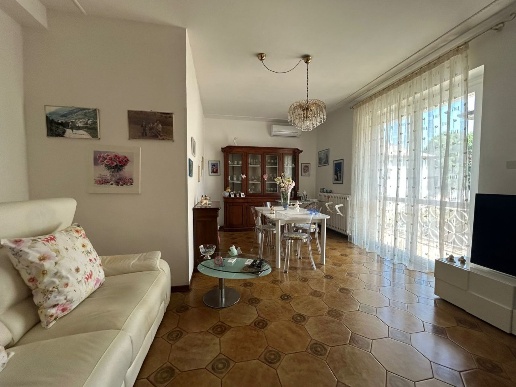 appartamento in vendita a Sarzana