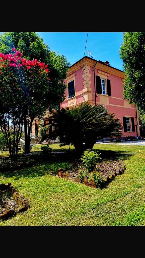 appartamento in vendita a Sarzana in zona Falcinello