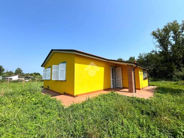 casa indipendente in vendita a Sarzana in zona San Lazzaro