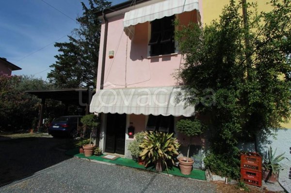 casa semindipendente in vendita a Sarzana