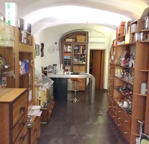 negozio in vendita a Sarzana