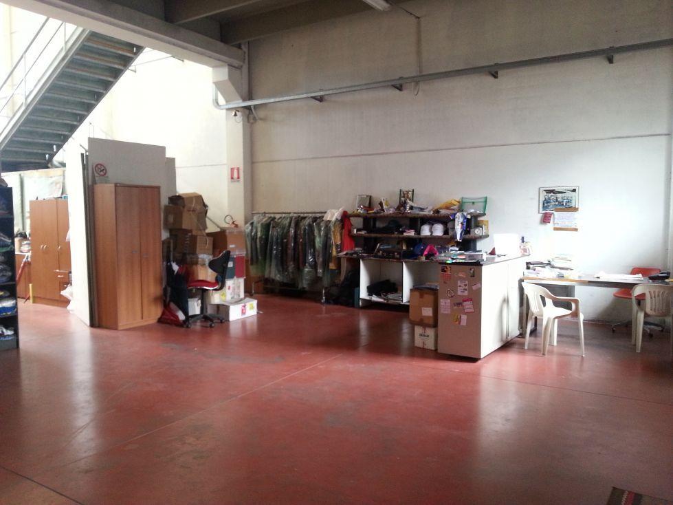 pentavano in vendita a Sarzana