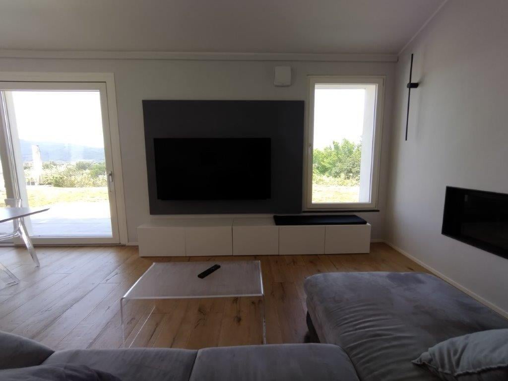 casa indipendente in vendita a Sarzana