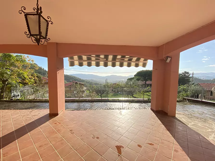 casa indipendente in vendita a Sarzana in zona Falcinello