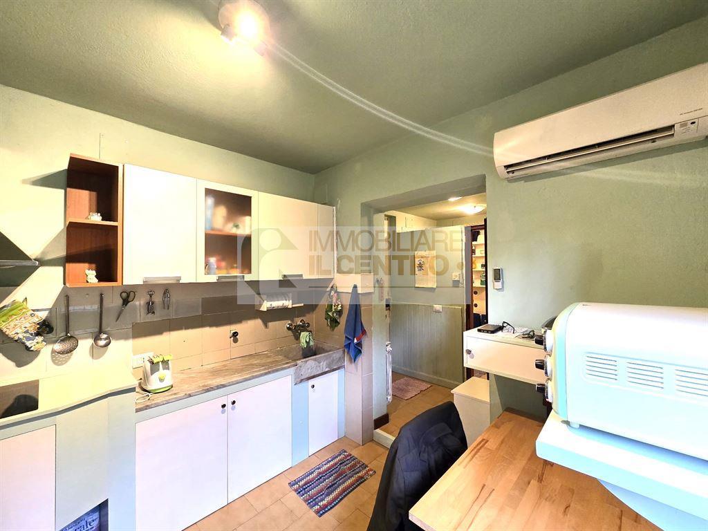 casa indipendente in vendita a Sarzana