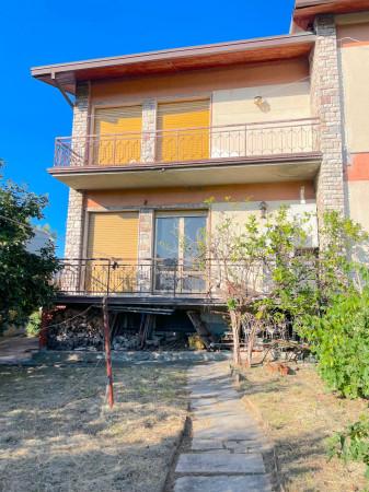 casa indipendente in vendita a Sarzana