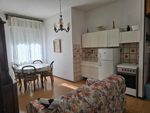 appartamento in vendita a Sarzana in zona Marinella di Sarzana