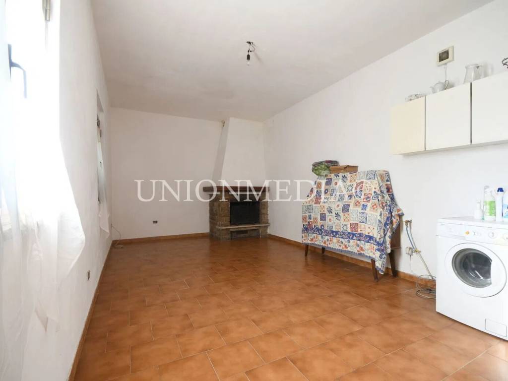 casa indipendente in vendita a Sarzana in zona Falcinello