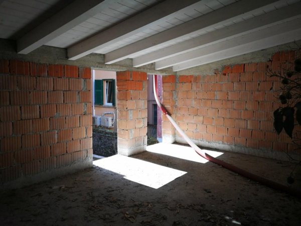 quadrivano in vendita a Sarzana