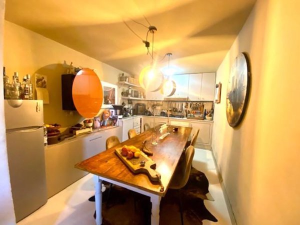 casa indipendente in vendita a Sarzana