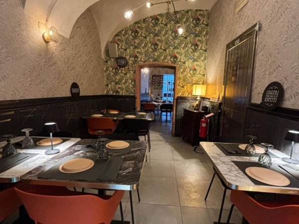 negozio in vendita a Sarzana