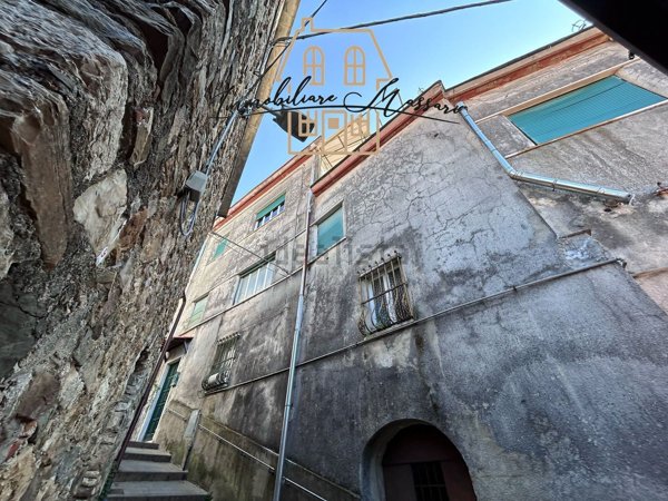 appartamento in vendita a Sarzana in zona Falcinello