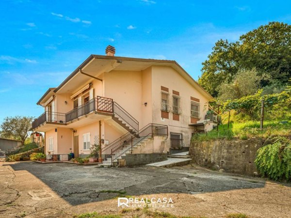 casa indipendente in vendita a Sarzana in zona San Lazzaro