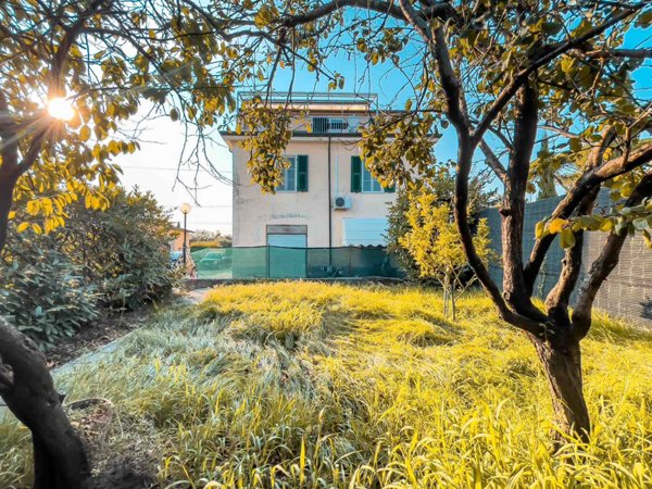 appartamento in vendita a Sarzana